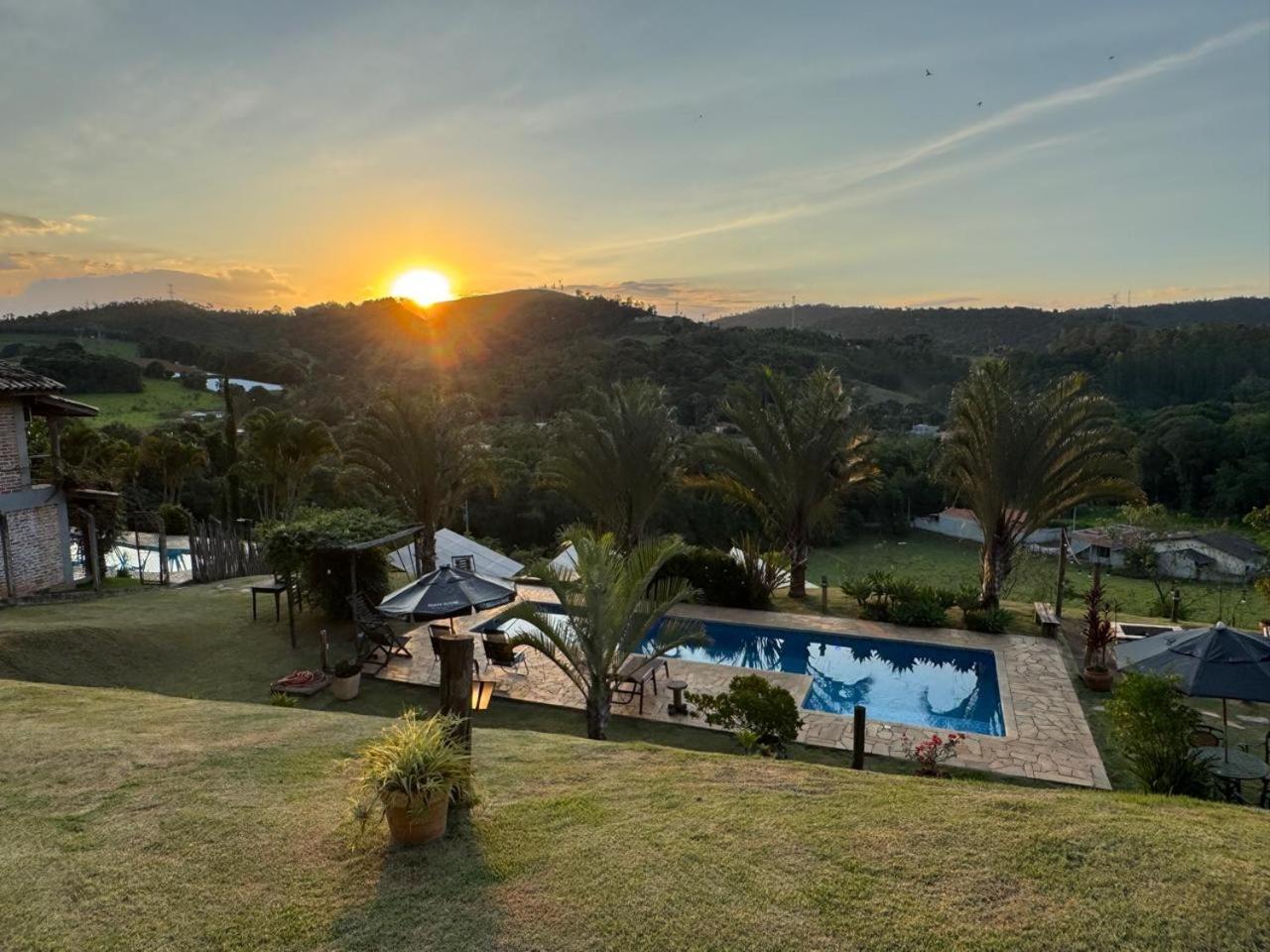 Chale Ar Condicionado Monte Alegre Village มอนเต อัลเลเกร โด ซูล ภายนอก รูปภาพ